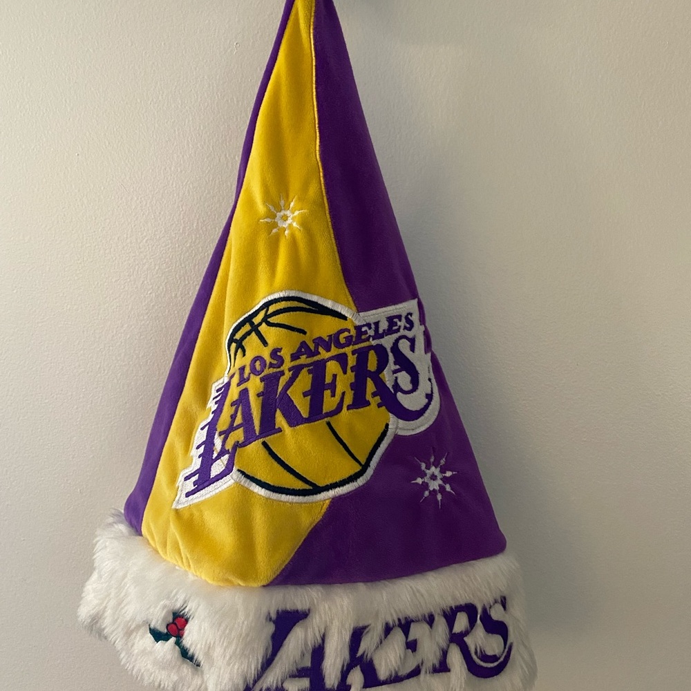 Champion Lakers Christmas Hat! 🎄🏀